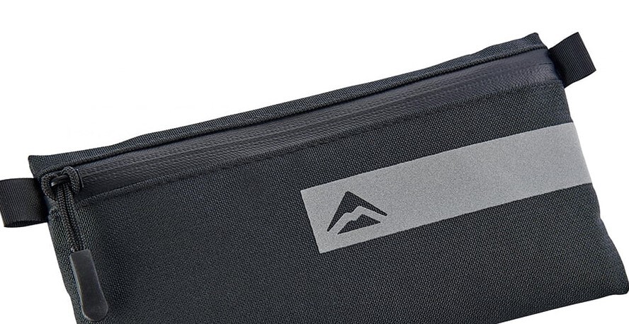 Чехол Merida мини-кошелек водонепроницаемый на молнии Bag/Stripe Wallet 2*20*11cm 45 грамм Black (2276004314)